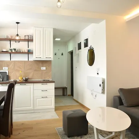 Pegaz Premium Privatan Parking