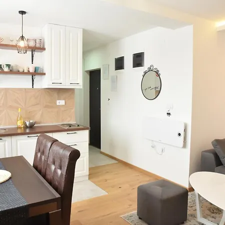 Pegaz Premium Privatan Parking Apartamento *