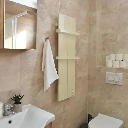 Pegaz Premium Privatan Parking *