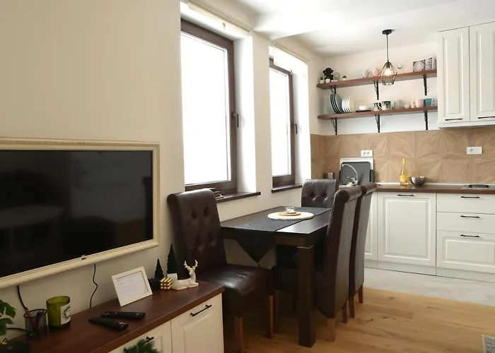 Pegaz Premium Privatan Parking * 카파오닉